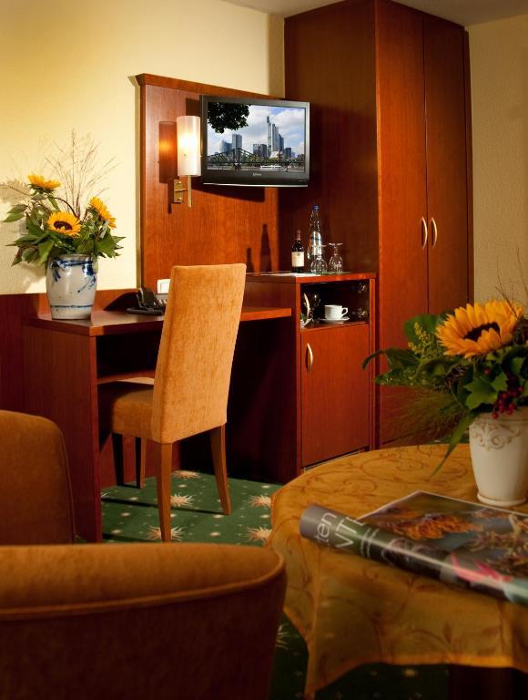 Hotel Restaurant Sonnenhof Weyerbusch Room photo
